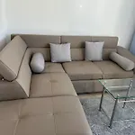Two Rooms Apartment Near The S8 Train - Ideal For Workers - No Party